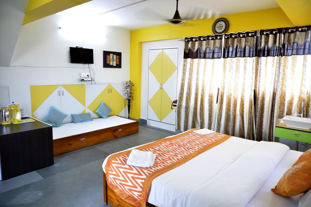 Ghosh Villa Guest House Калькутта Экстерьер фото